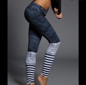 Onzie black and white striped graphic leggings